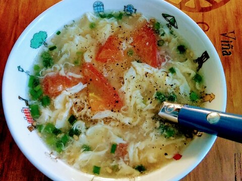 トマトとふわっと卵のスープ